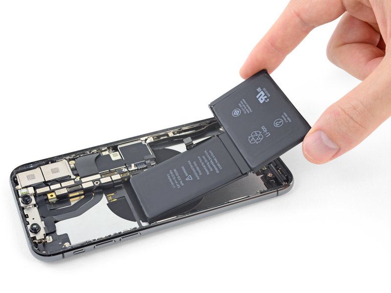 Замена аккумулятора iPhone X шаг 14